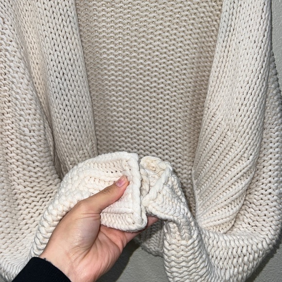 Free People Glow For It Chunky Knit Open Front Ribbed Hem Cardi in Ivory Sz XS - Picture 3 of 7